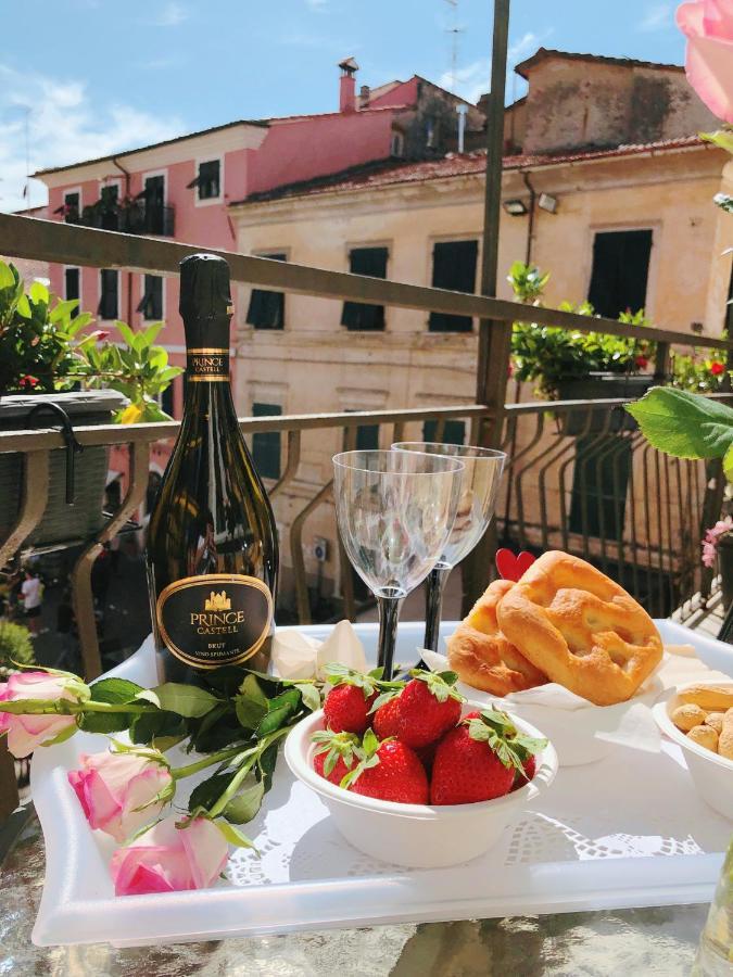 Affittacamere In Piazzetta Sarzana Exteriér fotografie
